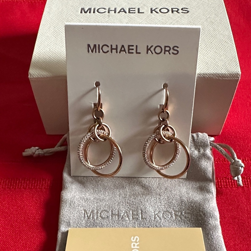 MICHAEL KORS ROSE GOLD CRYSTAL HANGING EARRINGS